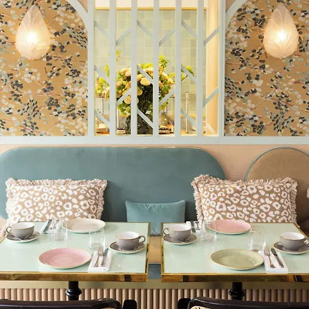 Hotel Lord Byron Paris
