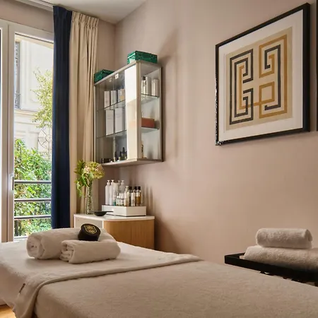 Lord Byron Hotel Paris