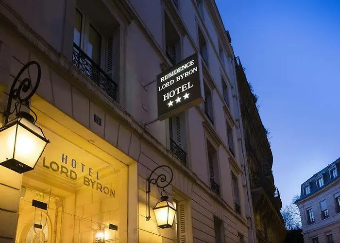 Lord Byron Paris